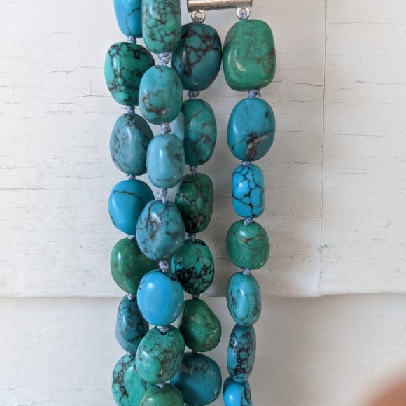 Turquoise Necklace - Picture 2 of 4
